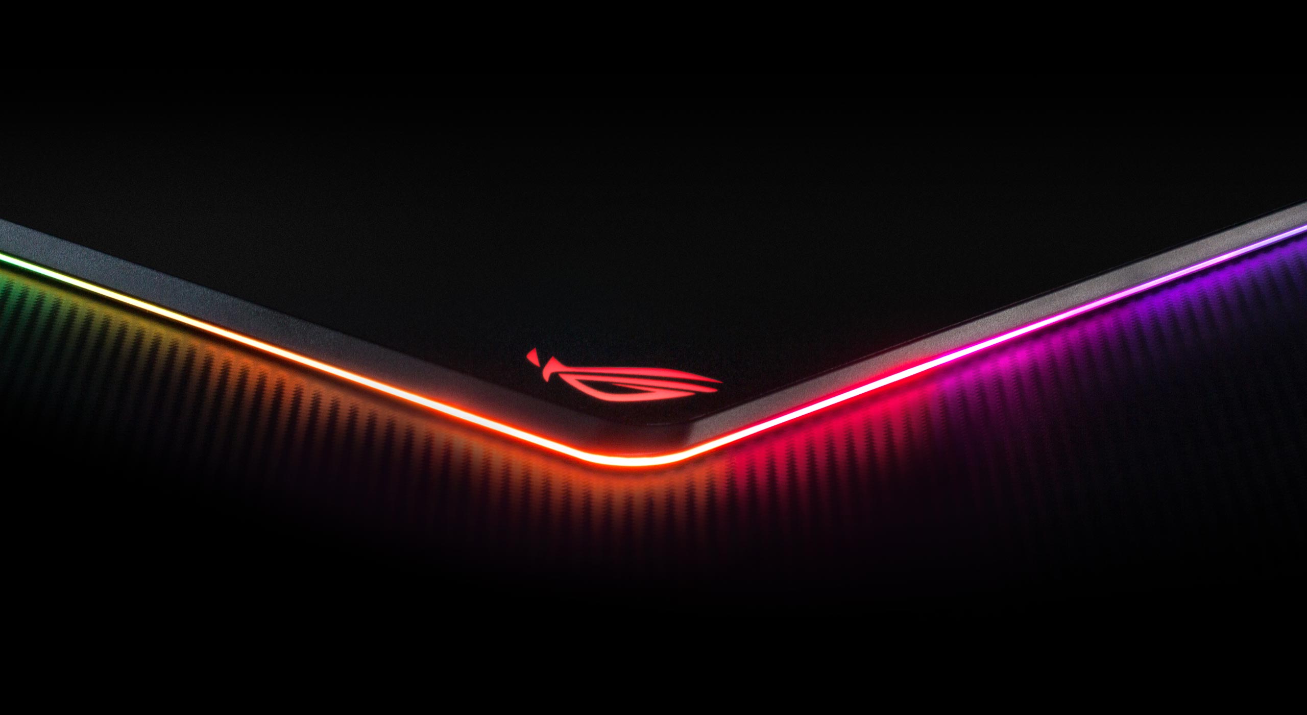 The corner of ROG Balteus Qi with a large 320 X 370mm portrait surface.